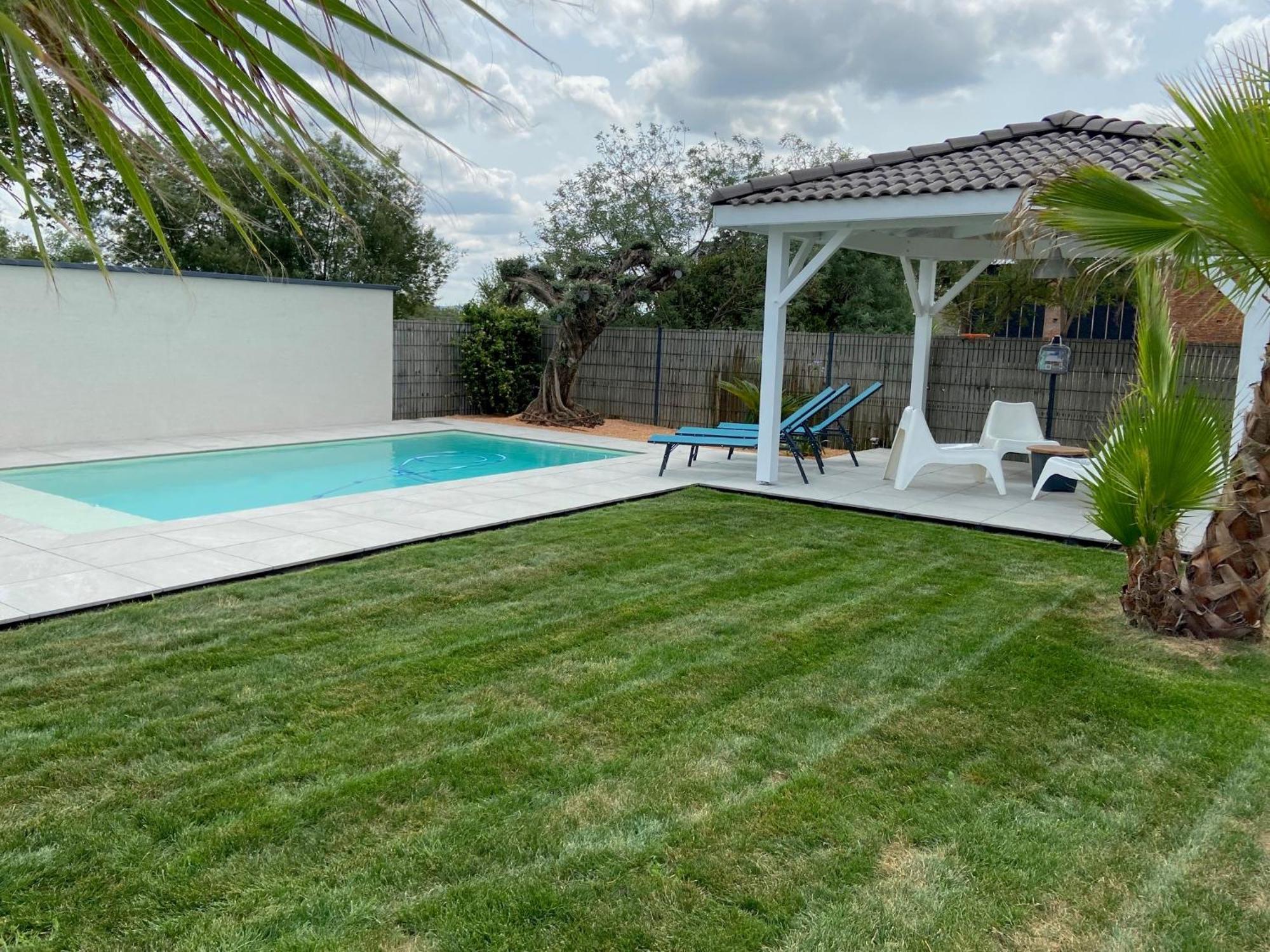 Jolie Maison Proche De Toulouse Lherm  Buitenkant foto